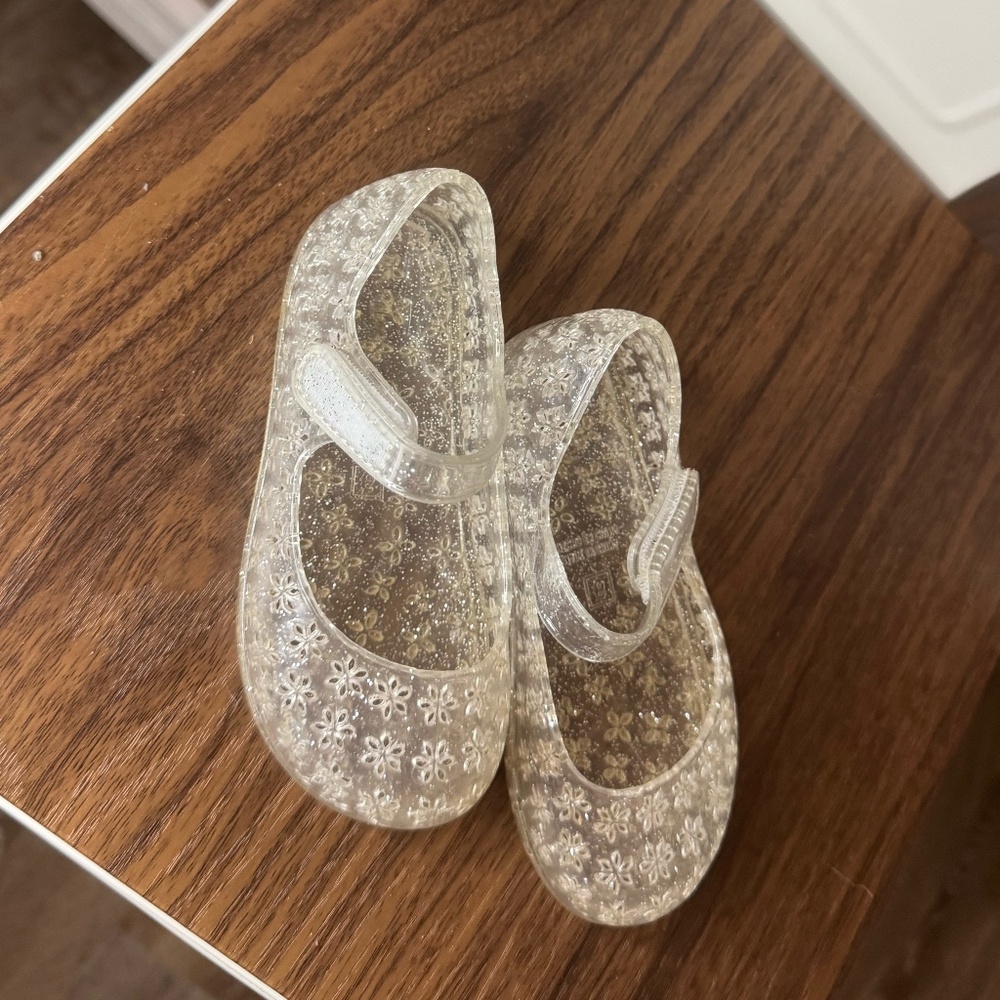 Old Navy Jellies size 6c glitter
